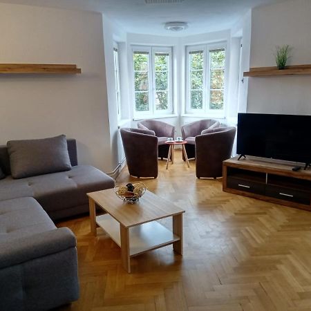 Pod Vezi Apartment Mikulov Luaran gambar