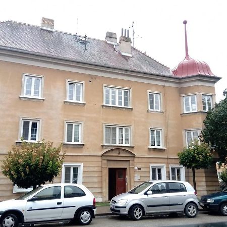 Pod Vezi Apartment Mikulov Luaran gambar